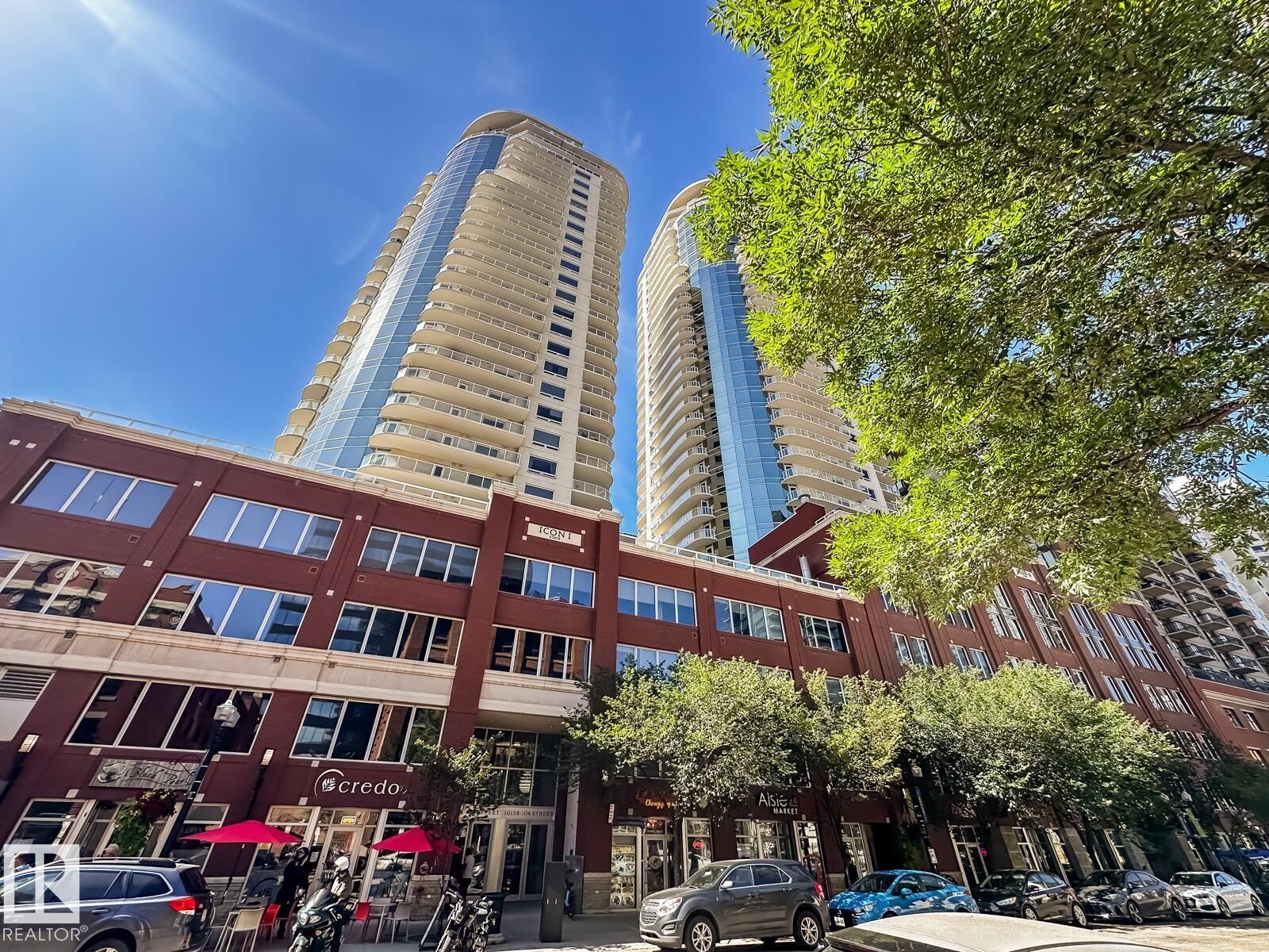 Property Photo:  10136 104 Street NW 1901  AB T5J 0B5 
