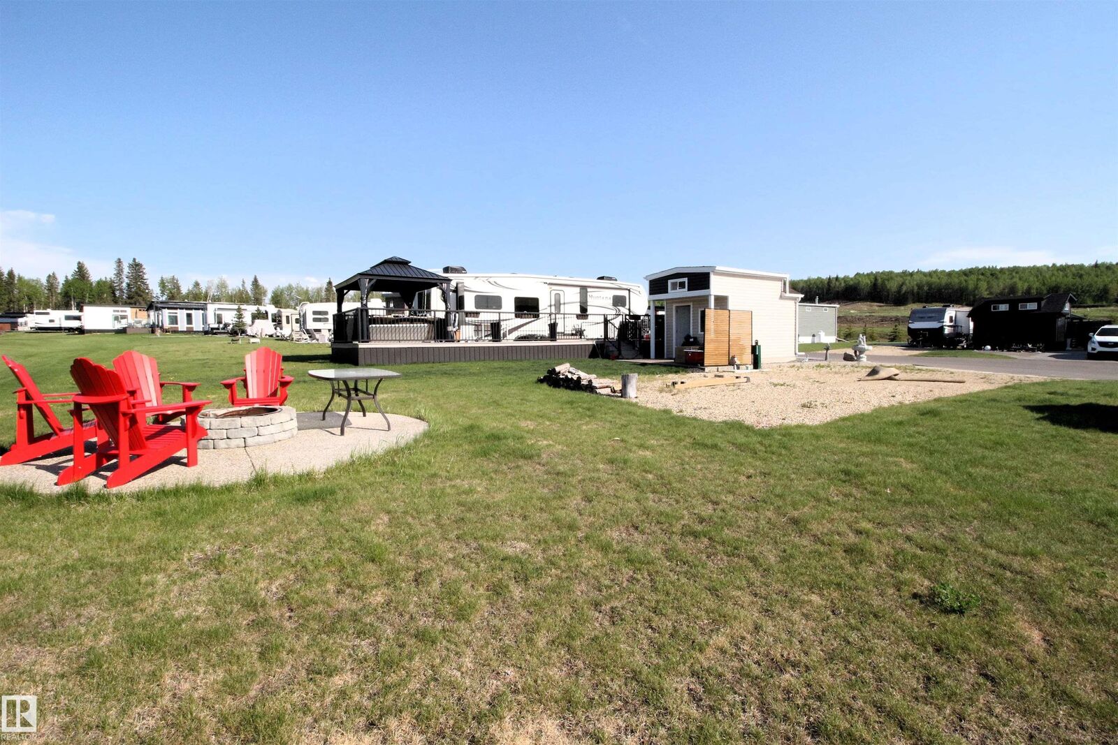Property Photo:  53126 Rge Road 70  AB T0E 0W0 