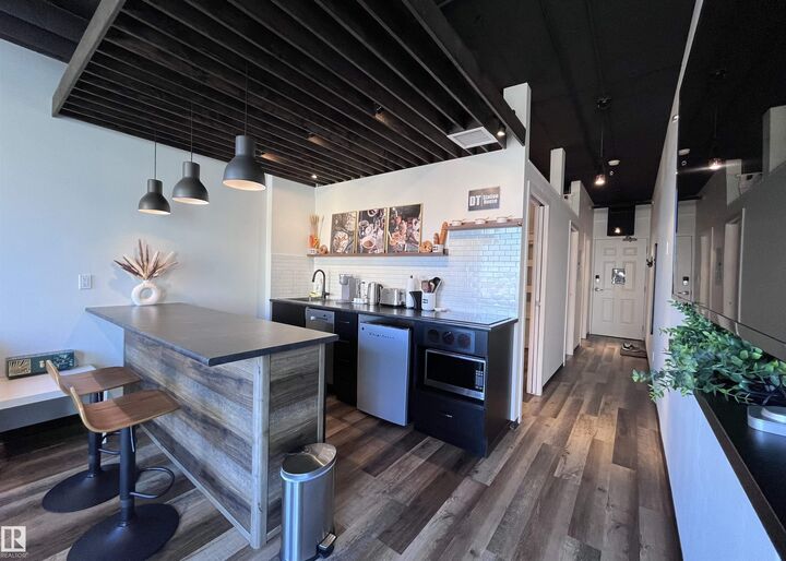 Property Photo:  10024 Jasper Avenue NW 1701  AB T5J 1R9 