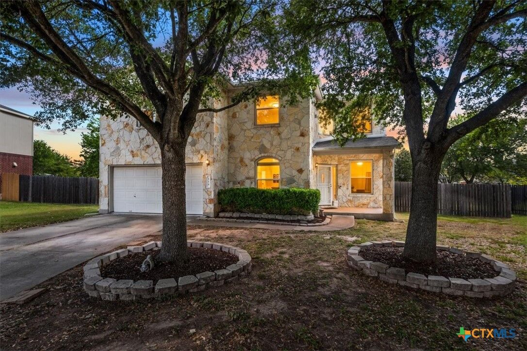 Property Photo:  118 Rio Grande Drive  TX 78640 
