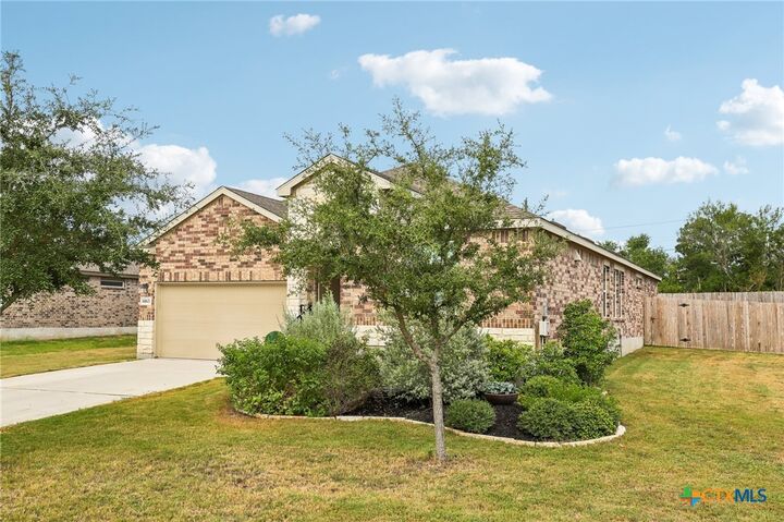 Property Photo: 6063 Ballast Trail TX 78132