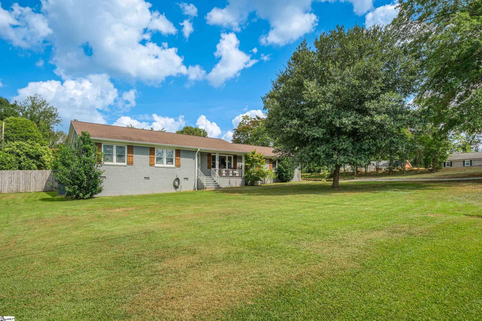 Property Photo: 202 N Pine Lake Drive SC 29301