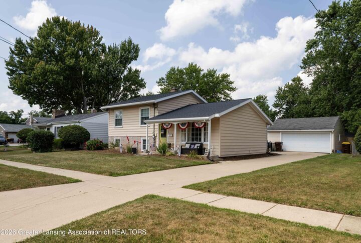 Property Photo:  209 Pearl Street  MI 48837 
