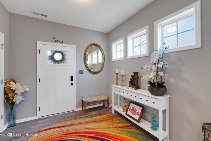 Property Photo:  6522 Oak Village Dr  KY 40228 