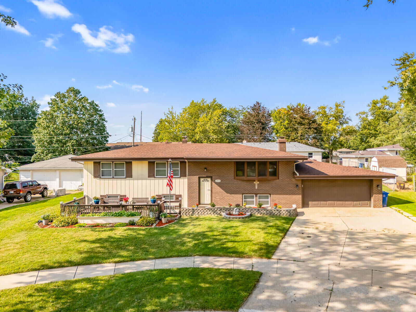 Property Photo:  1818 W 94th Avenue  IN 46307 