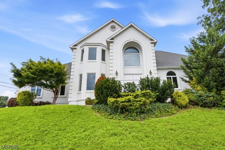 Property Photo: 907 Colonia Rd NJ 07208