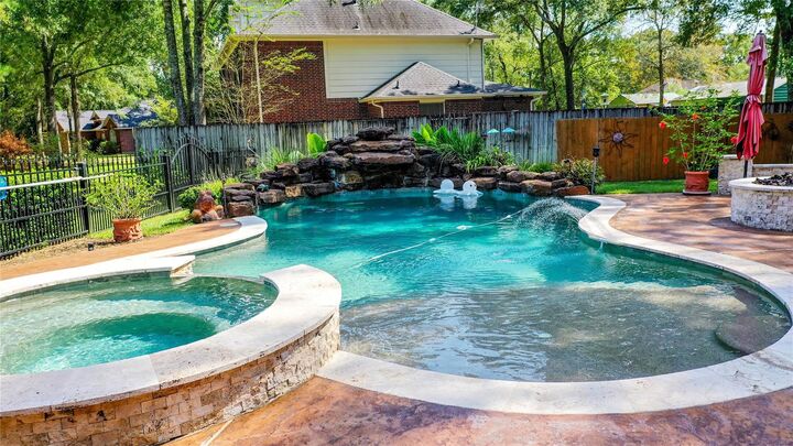 Property Photo: 2506 Constantine Street TX 77357
