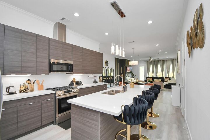 Property Photo:  4222 Nichols Street  TX 77020 