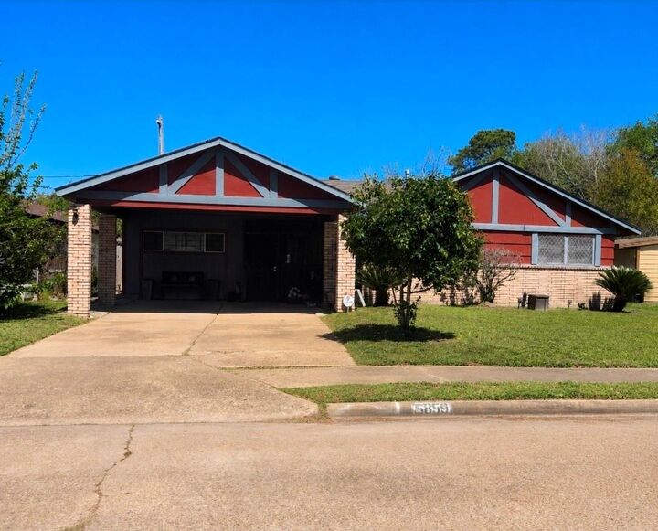 Property Photo:  5859 Thrush Street  TX 77033 