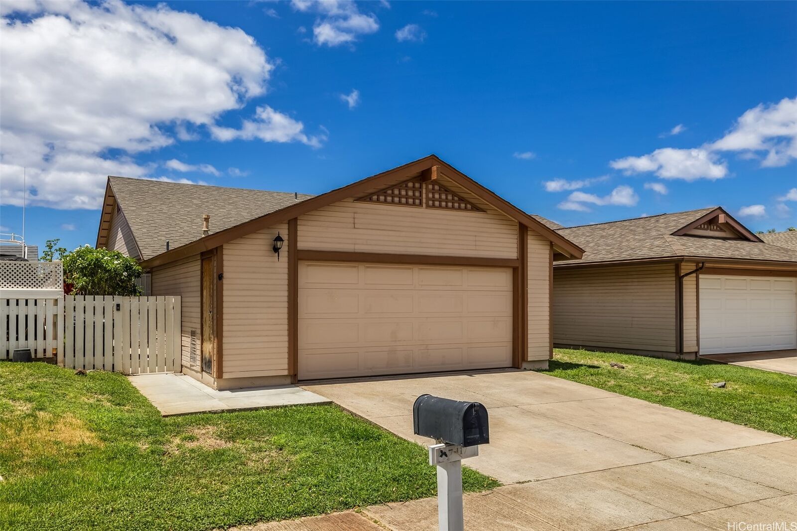 Property Photo: 87-117 Kulahelela Place HI 96792