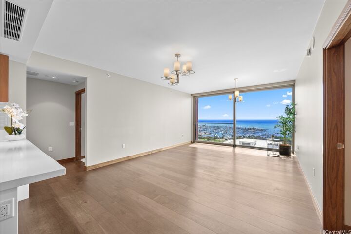 Property Photo:  1555 Kapiolani Boulevard 1706  HI 96814 
