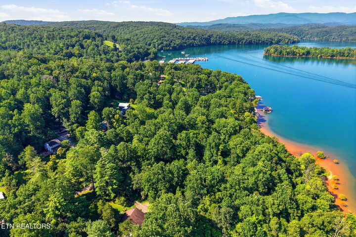 Property Photo: 142 Lakeview Lane TN 37705