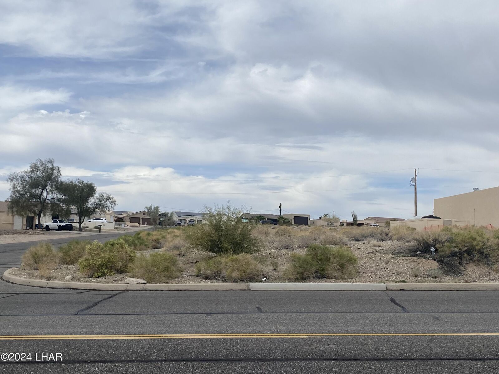 Property Photo: 3821 Chemehuevi Blvd AZ 86406