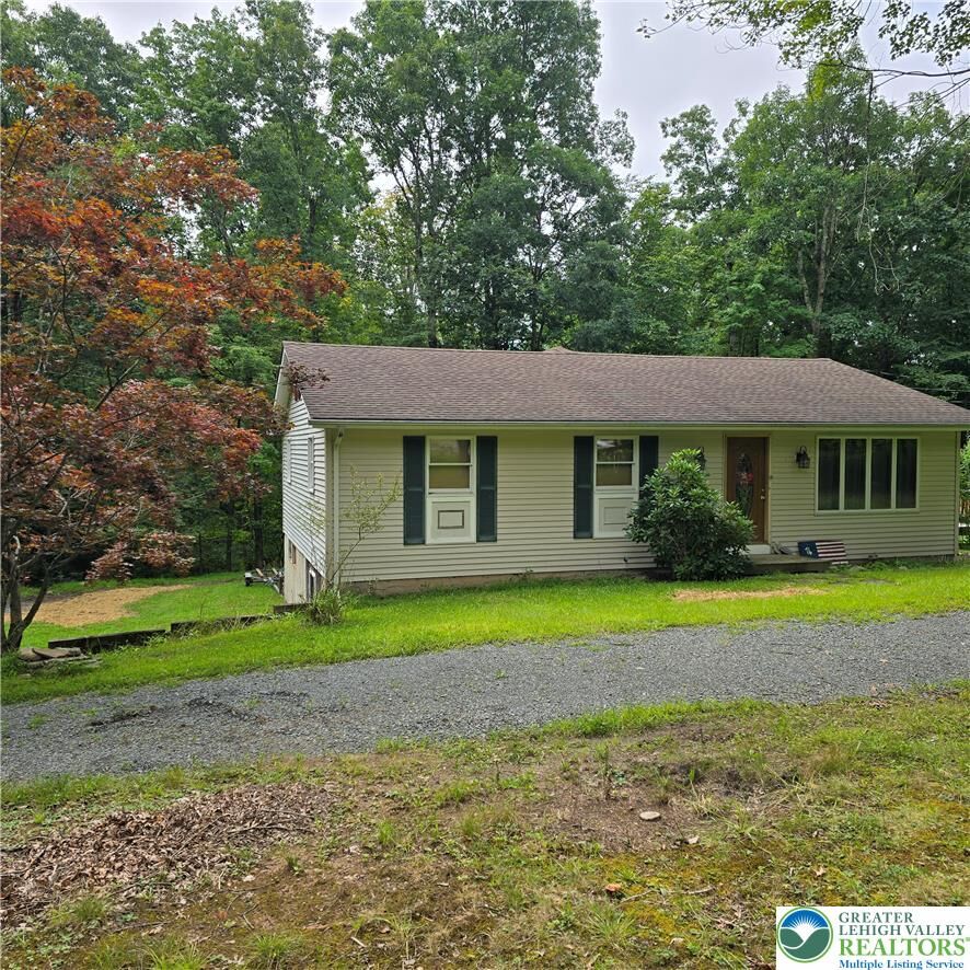 Property Photo:  191 Hemlock Road  PA 18372 