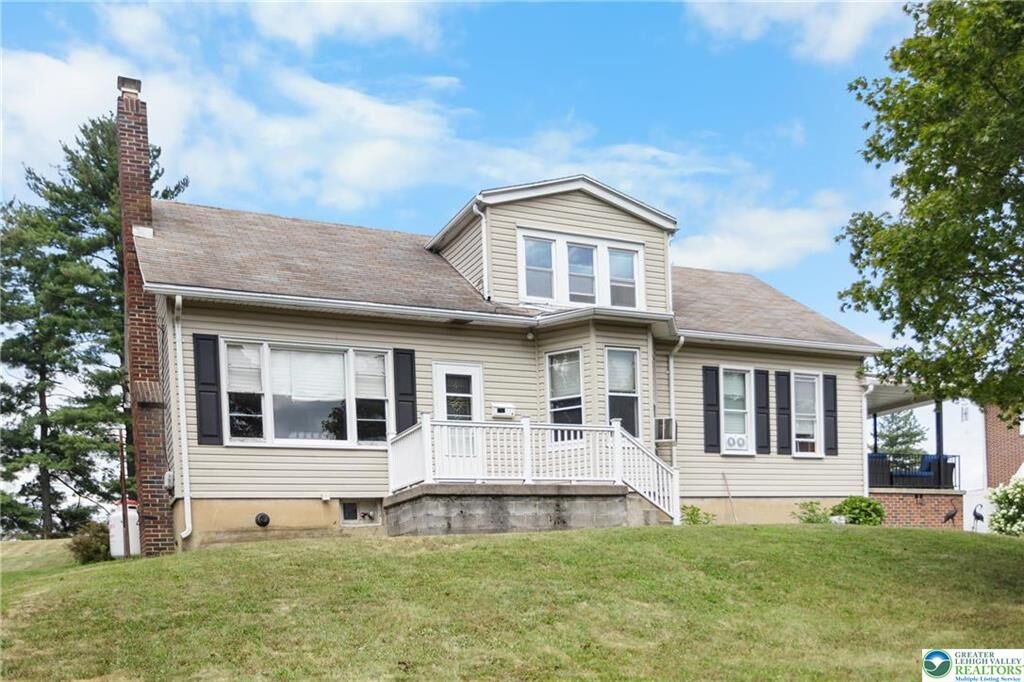 Property Photo: 1740 Elk Avenue PA 17901