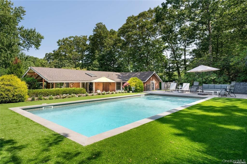 Property Photo: 102 Fanning Avenue NY 11946