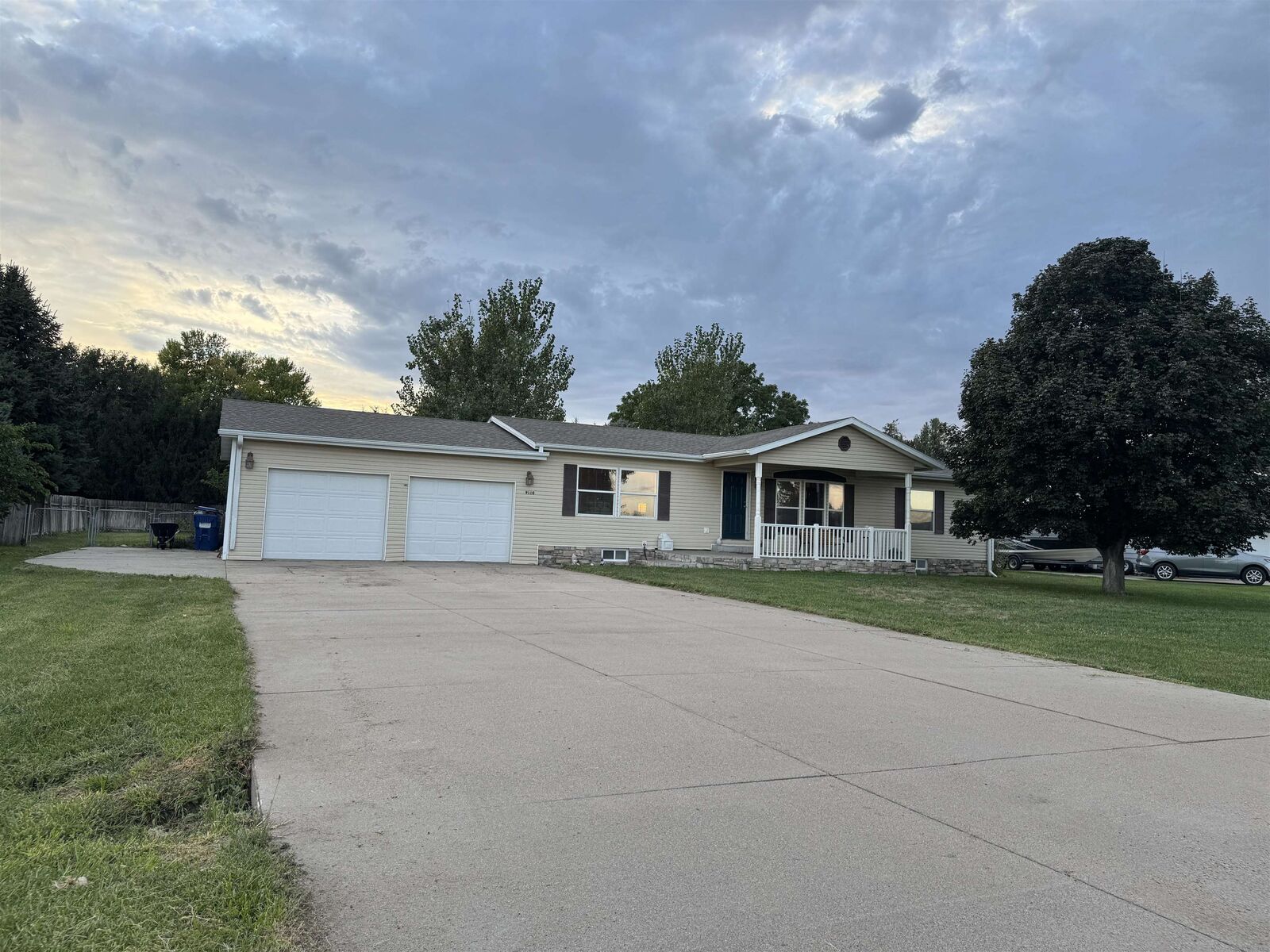 Property Photo:  9110 Canal Road  NE 69101-0000 
