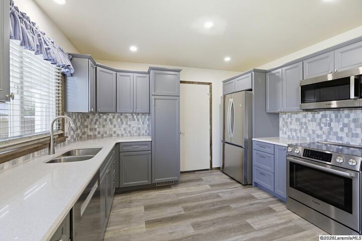 Property Photo: 4215 Navajo Dr WY 82072