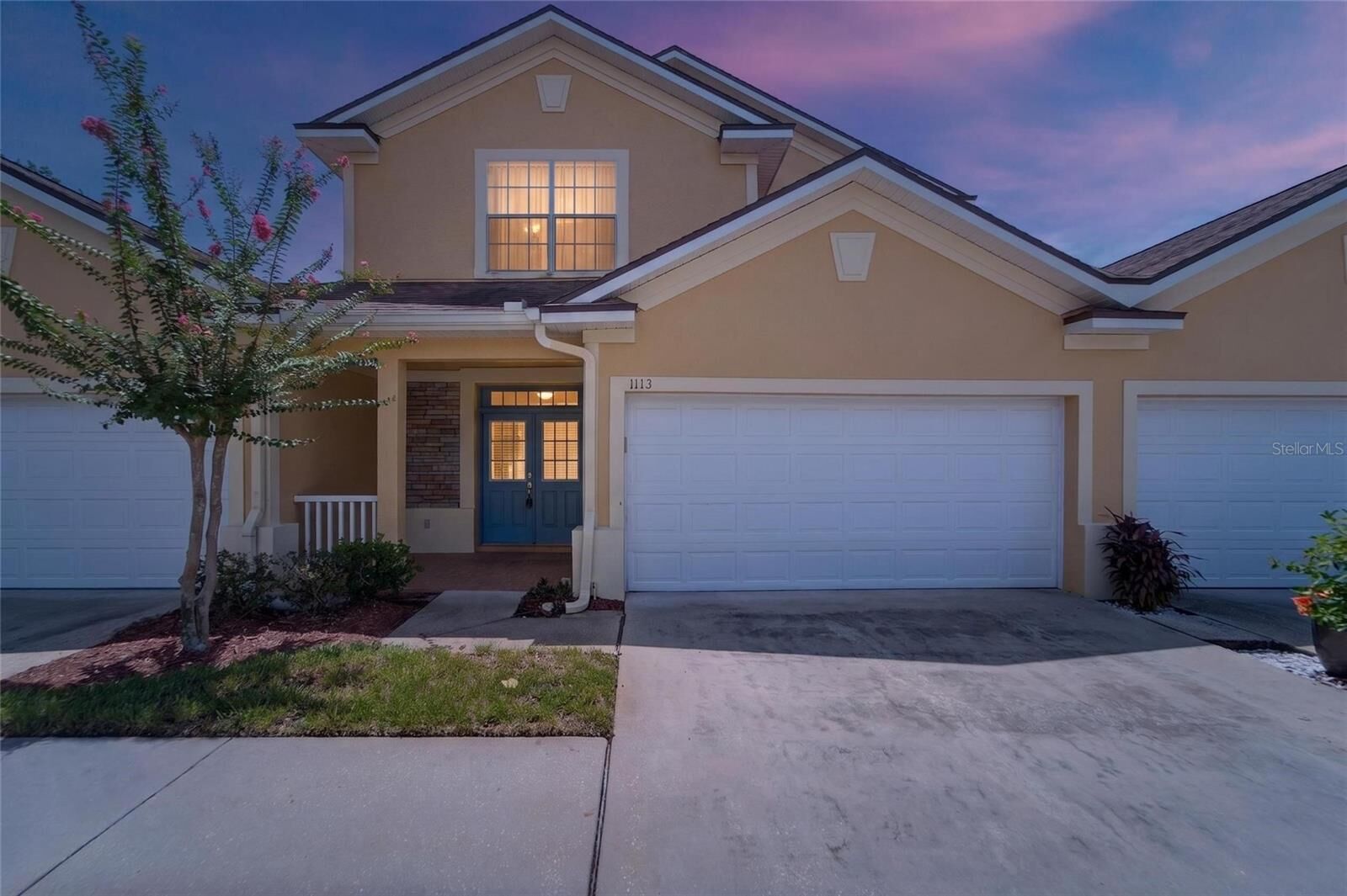 Property Photo: 1113 Savannah Landings Avenue FL 33596