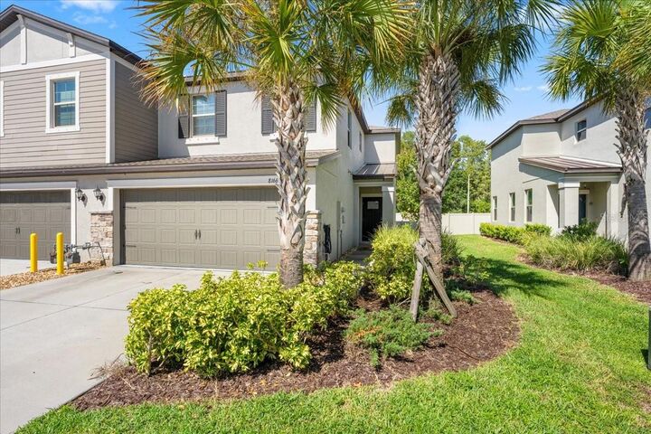 Property Photo:  8166 Crescent Oaks Drive  FL 34655 
