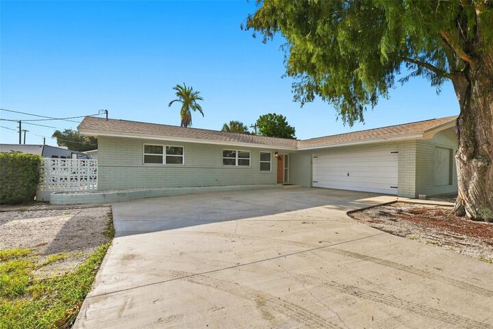Property Photo:  12999 Indian Rocks Road  FL 33774 