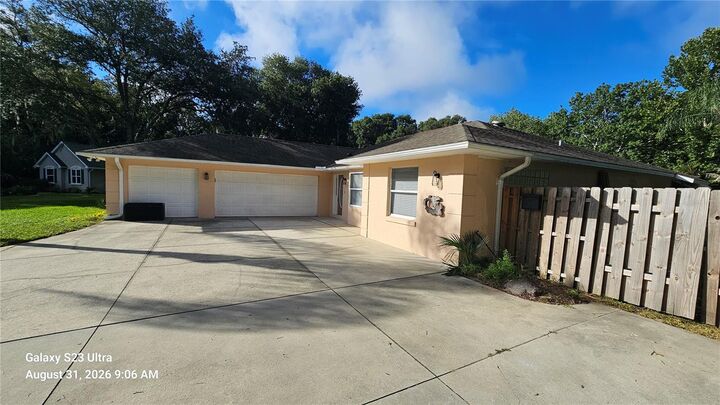 Property Photo:  3998 Dakota Circle  FL 32174 