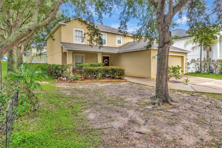 Property Photo: 216 Tres Reyes Lane FL 34736