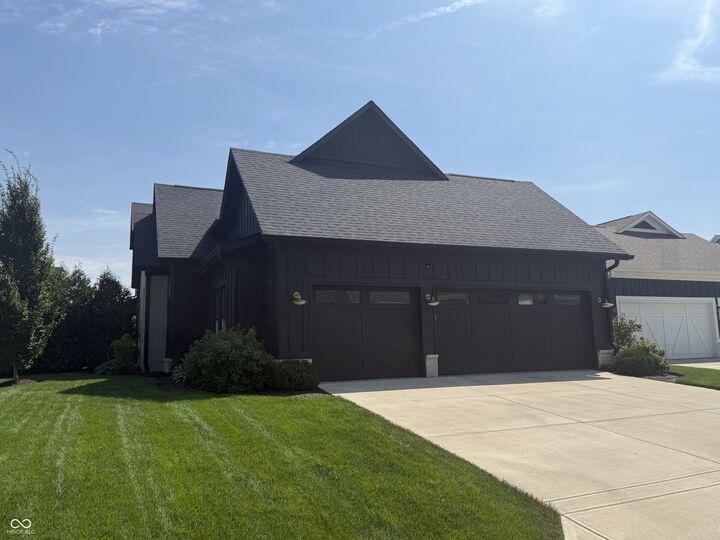 Property Photo:  15040 Oak Hollow Lane E  IN 46033 