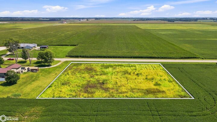 Property Photo:  120 Th Avenue  IA 52637 