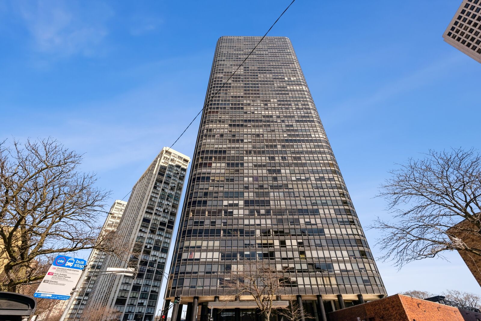 Property Photo:  5415 N Sheridan Road 2905  IL 60640 