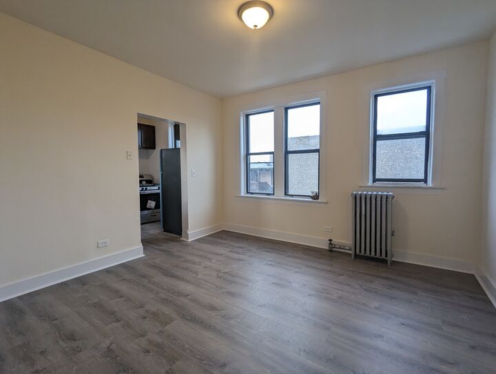 Property Photo:  1536 N Kedzie Avenue 3J  IL 60651 