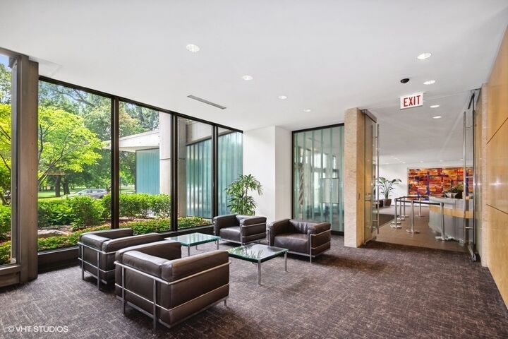 Property Photo: 2800 N Lake Shore Drive 1003 IL 60657