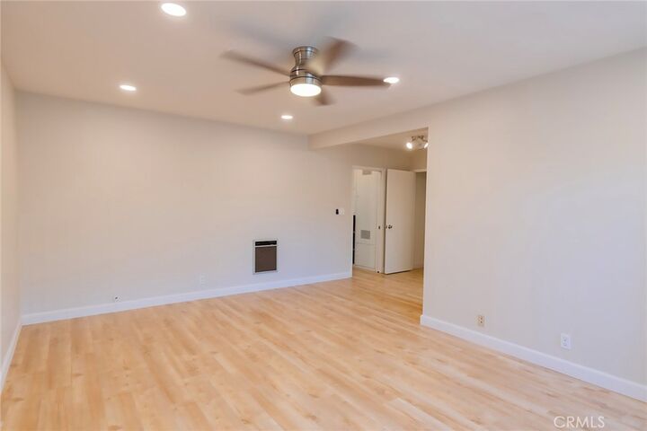 Property Photo:  608 Esplanade 2  CA 90277 