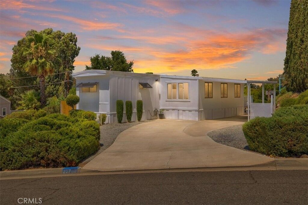 Property Photo:  22780 Skylink  CA 92587 