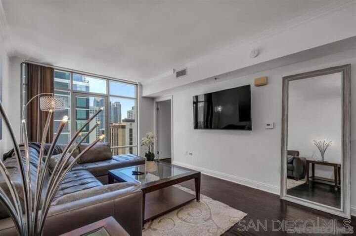 Property Photo: 425 W Beech 1354 CA 92101