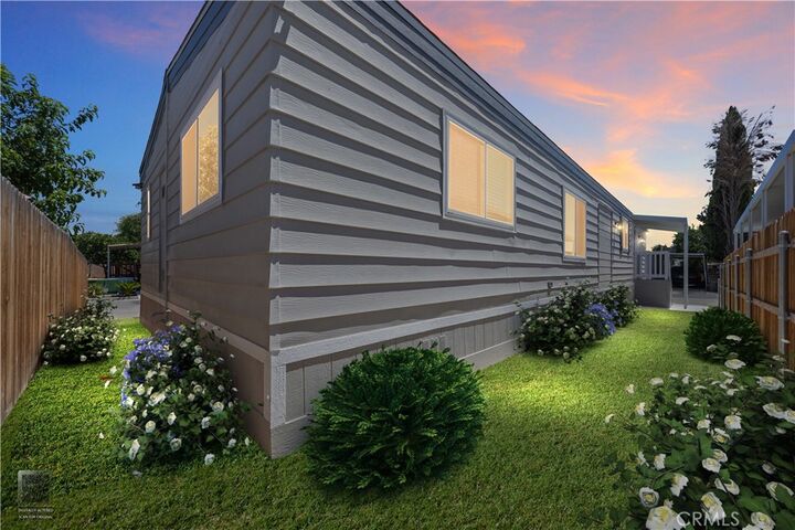 Property Photo:  114 Cedarwood Lane  CA 93308 