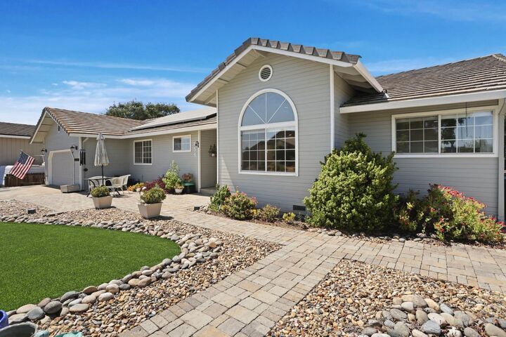 Property Photo:  556 Blue Herron Court  CA 95252 