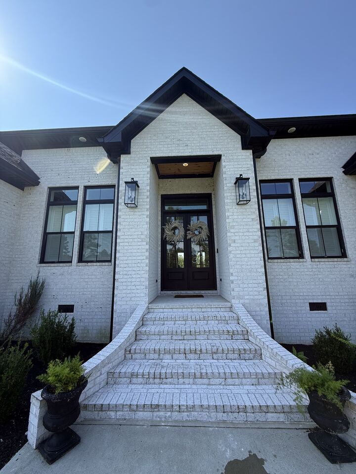 Property Photo:  64 Eagle Ridge Ln E  TN 38483 
