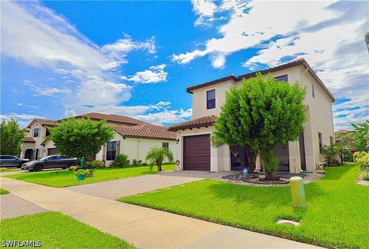 Property Photo:  5529 Aquila Avenue  FL 34142 