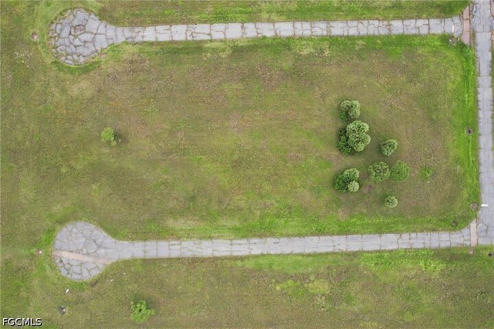 Property Photo:  12213 Paddlefish Court  FL 33946 