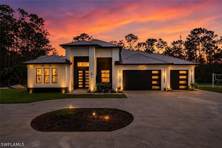 Property Photo: 6547 Beedla Street FL 34291