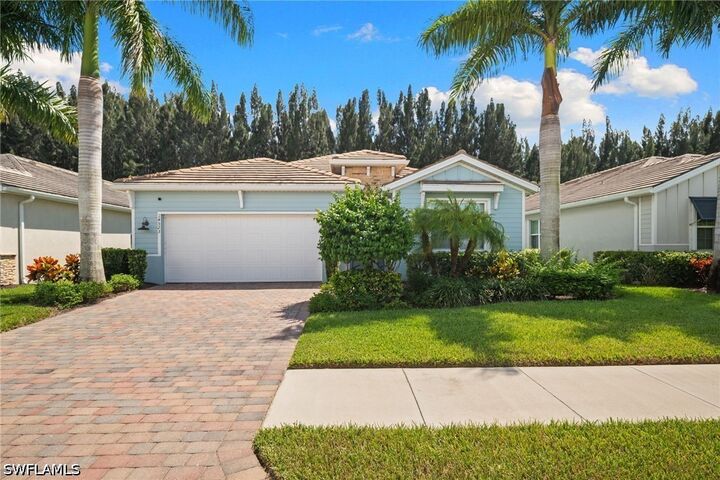 Property Photo: 14523 Topsail Drive FL 34114