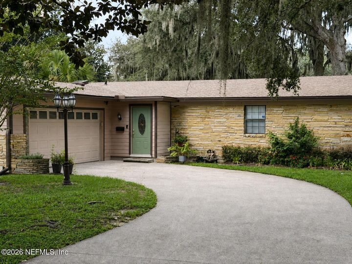 Property Photo:  4512 Hartman Road  FL 32225 