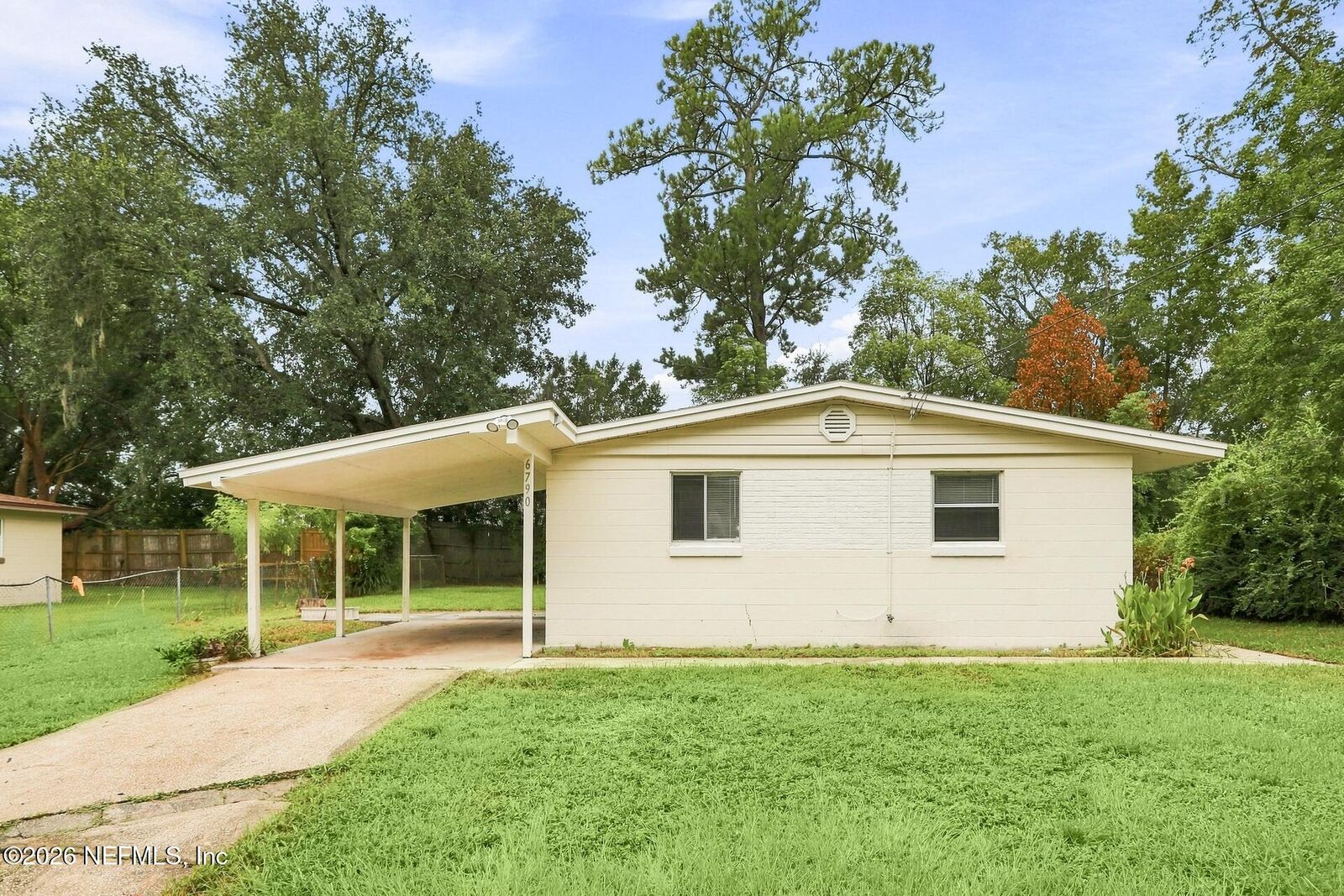 Property Photo:  6790 Tinkerbell Lane  FL 32210 