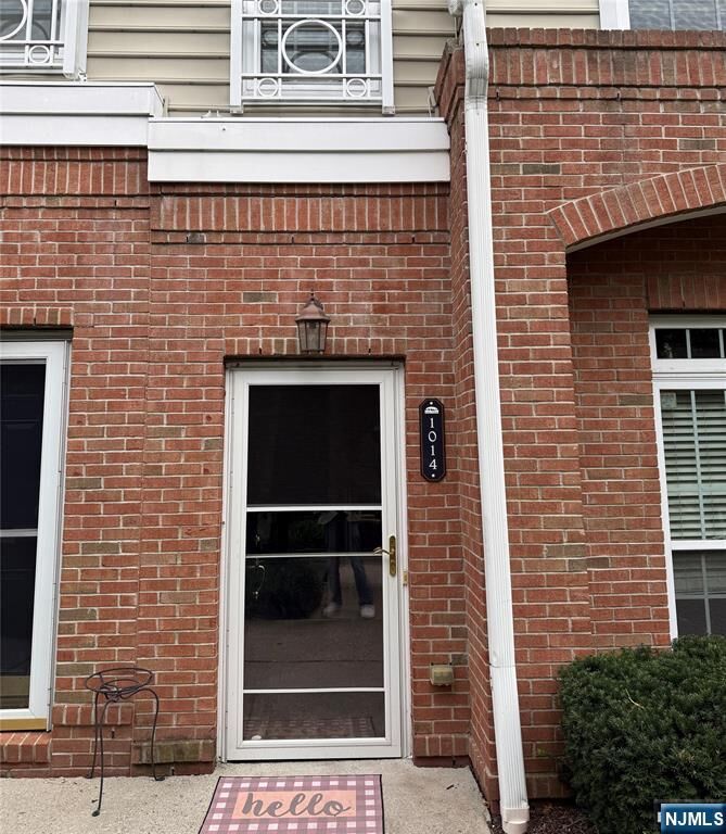 Property Photo:  1014 Cunningham Court  NJ 07109 