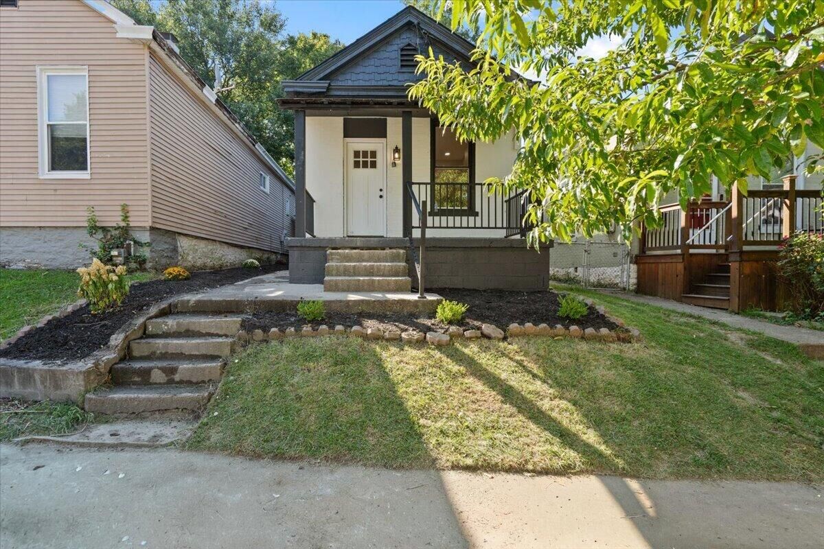 Property Photo:  417 W 16th Street  KY 41014 