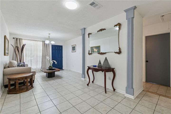 Property Photo:  725 Goodson Drive  LA 70056 