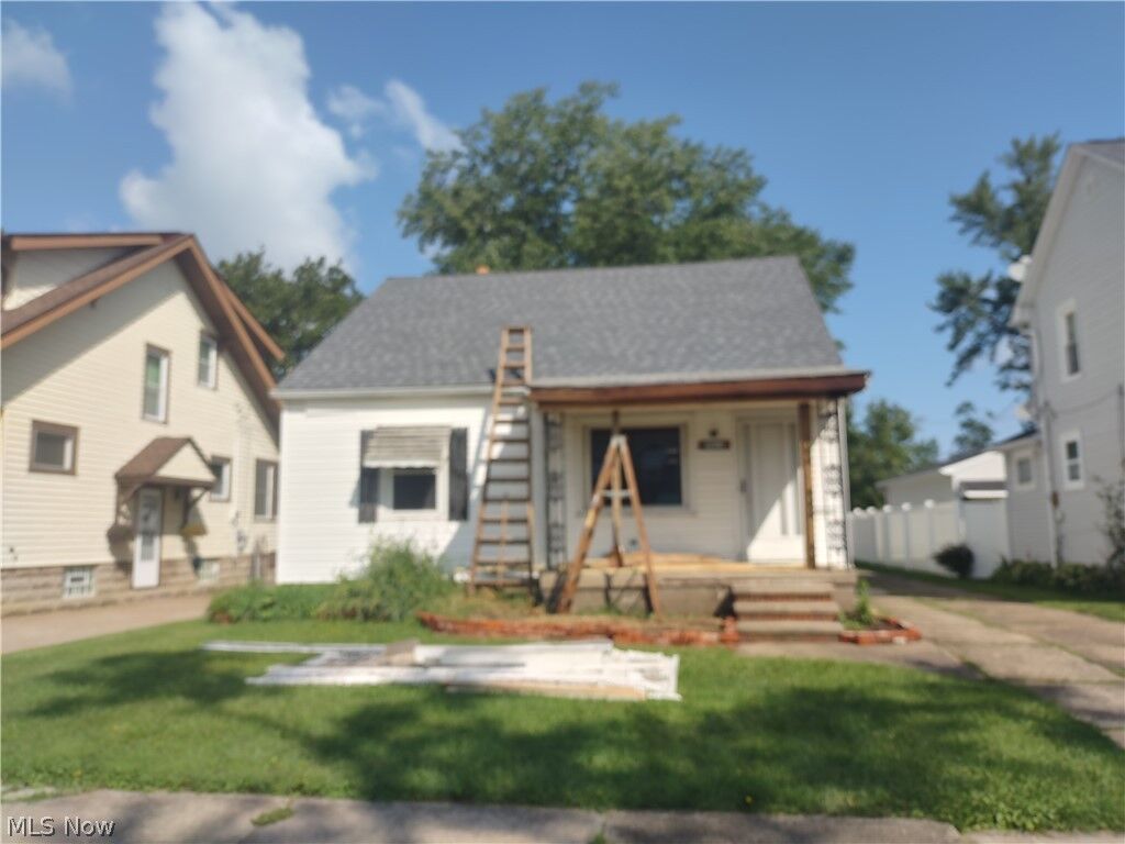 Property Photo:  2911 Cleveland Boulevard  OH 44052 