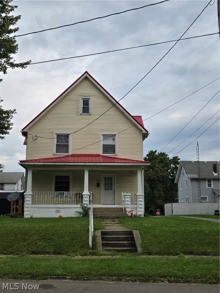 Property Photo: 2137 2nd Street NE OH 44704