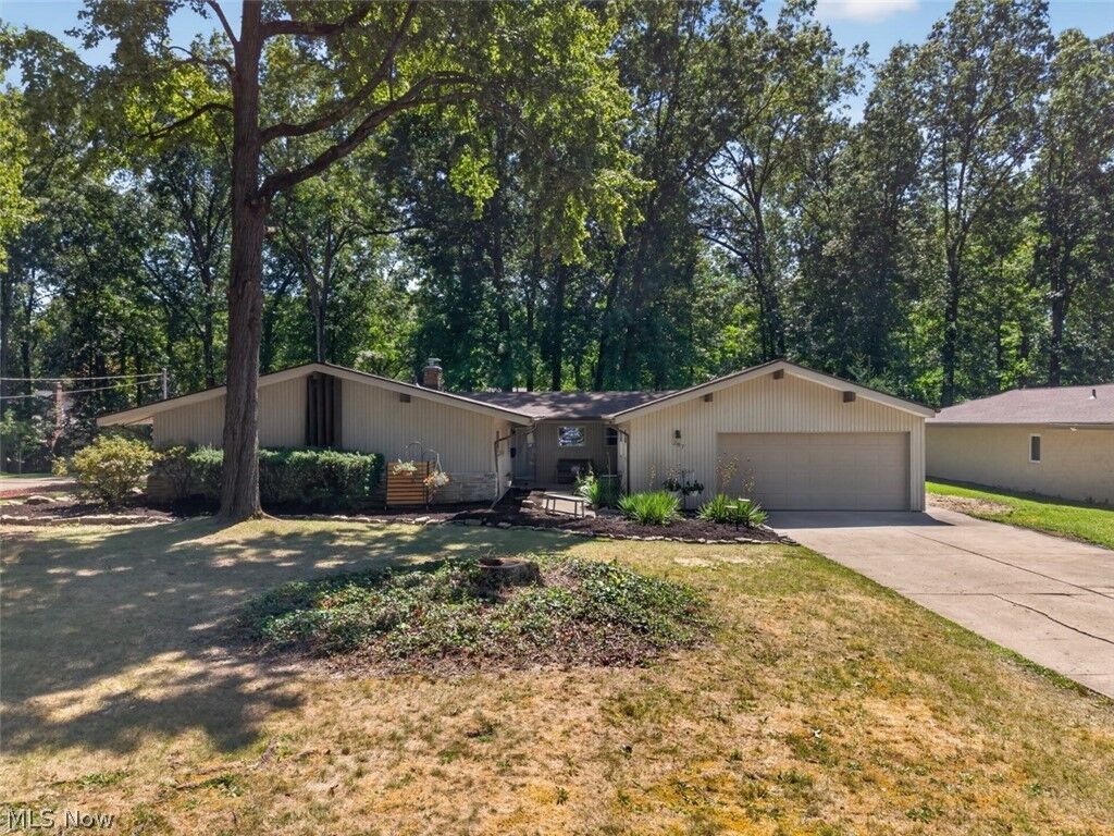 Property Photo:  287 Moreland Drive  OH 44406 